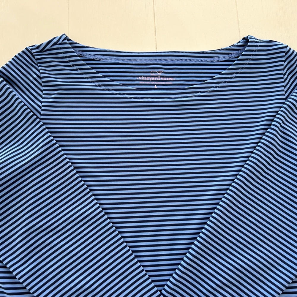 Lands End women's rash guard
